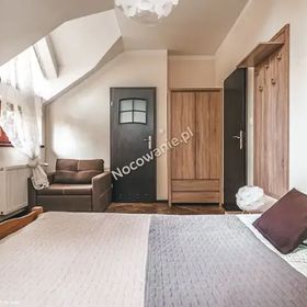 Pokoje Gościnne Przy Altanie