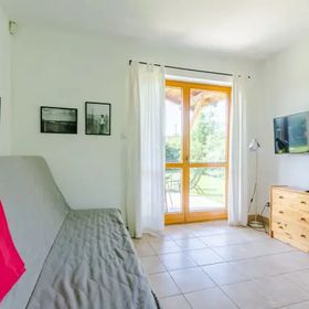 Domki Bliźniaki Dla Rodzin (Akceptujemy Niegroźne Pieski)
