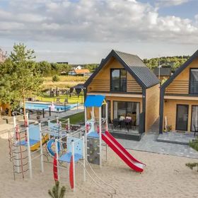 Huśtawka i Hamak - Domki z Basenem