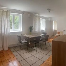 „Dary Lasu” - apartamenty i domek w lesie blisko zalewu