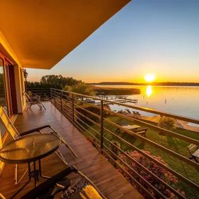 Willa Tałty apartamenty nad samym jeziorem