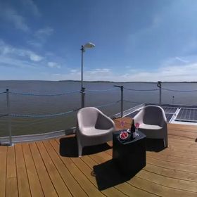 Domki na wodzie "Arka" z rowerem wodnym, parkingiem, 300 metrów do Morza ! Centrum Mielna