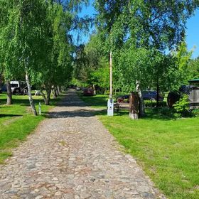 Domki Letniskowe i Pole namiotowe Bryza