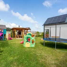 GOŚCINIEC NADMORSKI - DOMKI I APARTAMENTY