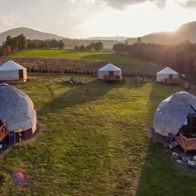 4 Żywioły - jurty w Starej Morawie