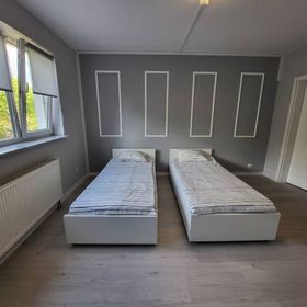 Pokoje pracownicze na Zielonej 