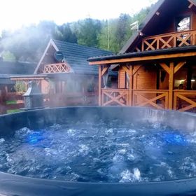 Łosiówka - Domki z Jacuzzi