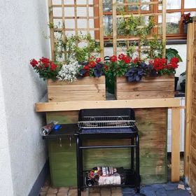 "KWATERA POD TRZYDZIESTKĄ"