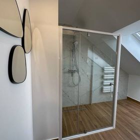Pod Czwórką Pokoje i Apartamenty