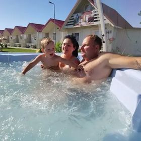 Pod Gruszą Edyta Barańska