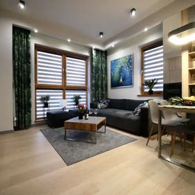 4UApart-Apartment suite Platan Tower Paradiso