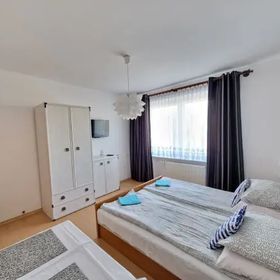 POKOJE GOŚCINNE MILUSIA 