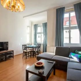 Apartament Trzypokojowy z Balkonem