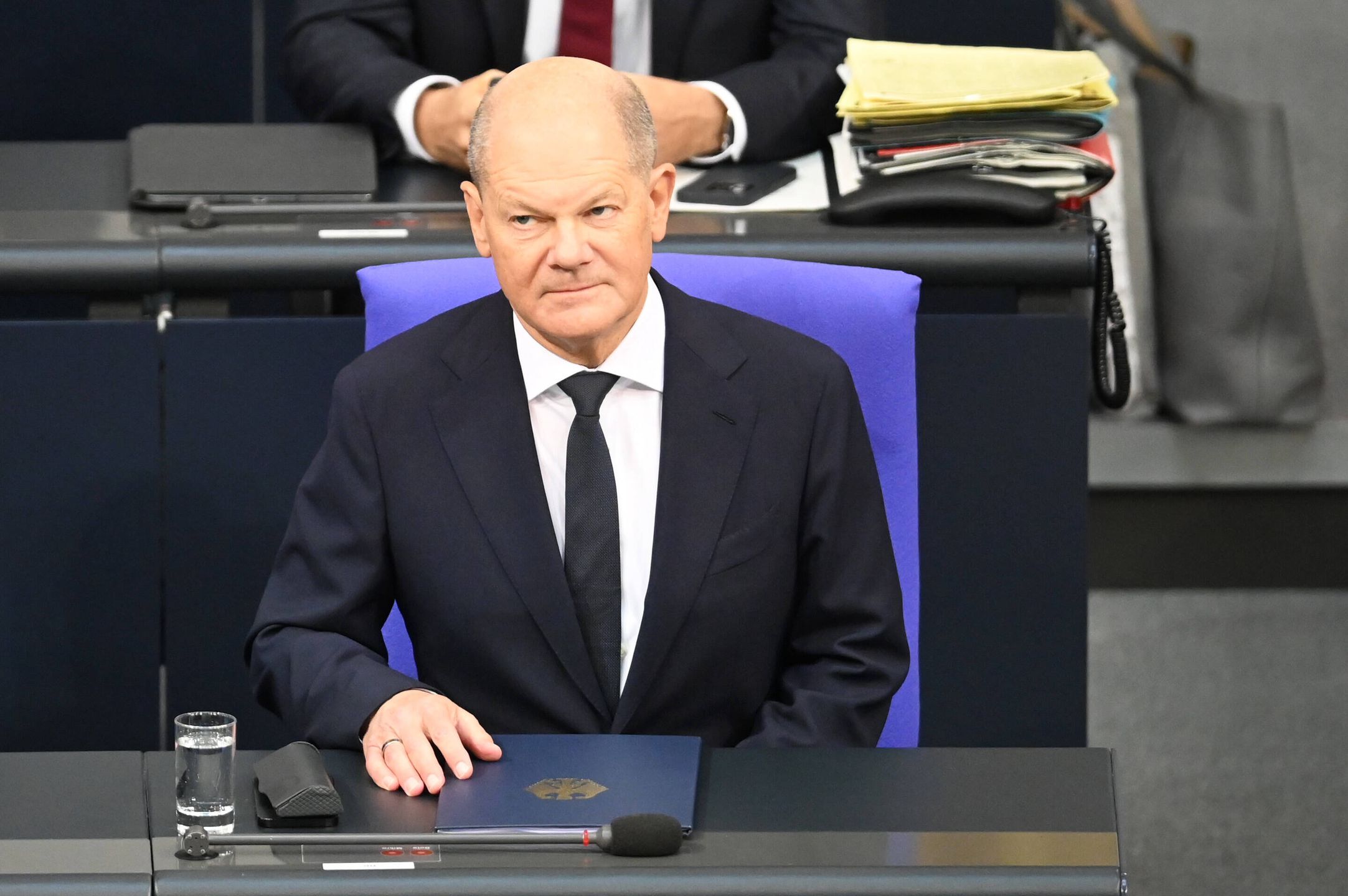 Książka Do Niemieckiego Klasa 7 Niemożność niemieckiego rządu? Prasa: Proszę, uczmy się tutaj od Polski