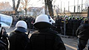 Ambulans wjechał na boisko w Ostrowie (Foto)