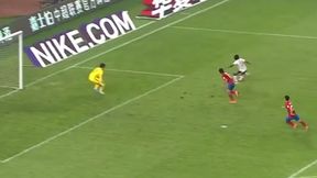 Przebiegł z piłką przez prawie całe boisko. Piękny gol Gervinho w Chinach