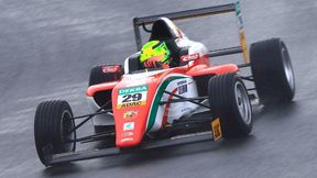 Mick Schumacher jeździł mistrzowskim bolidem ojca (wideo)