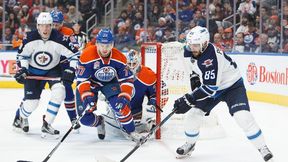 NHL: zacięte starcie w Edmonton. Zadecydowała pechowa interwencja