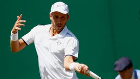 Gilles Muller skrytykował organizatorów Wimbledonu. "To najwolniejsze korty trawiaste, na jakich grałem"