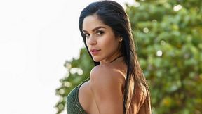 "Takie ciało to prawdziwy skarb". Michelle Lewin nie daje o sobie zapomnieć