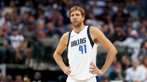 NBA: kamień milowy Dirka Nowitzkiego i błąd na koszulce