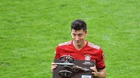 Robert Lewandowski po raz trzeci królem strzelców Bundesligi. Armatę prezentował z dumą