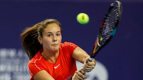 Tenis. Koronawirus. Aktywność fizyczna w warunkach izolacji. Daria Kasatkina trenowała na parkingu w Barcelonie