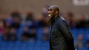 Sol Campbell znów stał się ofiarą. Homofobiczne okrzyki kibiców Cheltenham Town