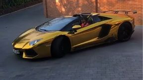 Ekskluzywne, złote Lamborghini. Pierre-Emerick Aubameyang pochwalił się samochodem