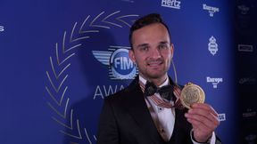 Żużel. Social Speedway 2.0: Bartosz Zmarzlik nieznany w Omanie. Ma za to klasę i pogratulował Dawidowi Kubackiemu