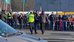 Skoki narciarskie. Zakopane 2020. Awantura na zakopiance. Kibic zaatakował policjanta