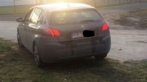 Z boiska zrobił sobie tor do driftu. Pobudzony kierowca wpadł w ręce policji