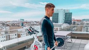 Koronawirus. Krzysztof Piątek i Robert Lewandowski pozostają w domu, ale ciężko pracują nad formą