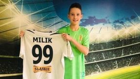 Mały człowiek, wielkie serce. Chłopiec oddał koszulkę Milika, żeby pomóc lekarzom