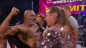 Boks. Mike Tyson wszczął bijatykę na gali wrestlingu (wideo)