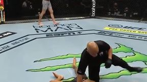 MMA. UFC Vegas 18. Wyniki gali. Wołkow znokautował Overeema. Sandhagen lepszy od Edgara