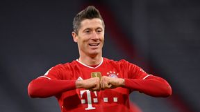 To zdjęcie chwyta za serce! Robert Lewandowski z nietypowym hat-trickiem