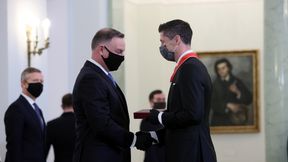 Prezydent Andrzej Duda wręczył odznaczenie Robertowi Lewandowskiemu (wideo)