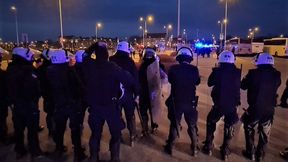 Gorąco pod stadionem we Wrocławiu. Policja miała pełne ręce roboty