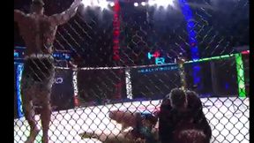 Kolejna sensacja w PFL! Były mistrz UFC znokautowany [WIDEO]