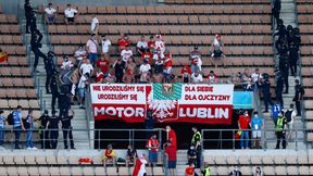 Euro 2020. Hiszpania - Polska. Kibice Śląska i Motoru w Sewilli otoczeni przez policję