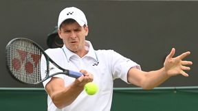 Wimbledon. Hubert Hurkacz musi dokończyć mecz. Gdzie i o której oglądać? (transmisja na żywo)