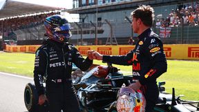 Lewis Hamilton ma problem z Maxem Verstappenem. "Siedzi mu w głowie"