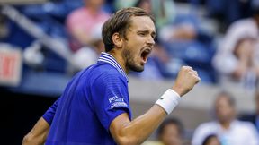 To mógł zrobić tylko Rosjanin. Miedwiediew pokazał jak "bojkotuje" Wimbledon