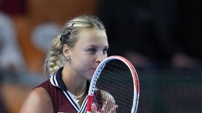 Anett Kontaveit coraz bliżej celu. Simona Halep z kontuzją, ale zwycięska