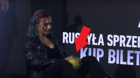 Dostała arbuza na konferencji Fame MMA. Potem TO zrobiła (wideo)