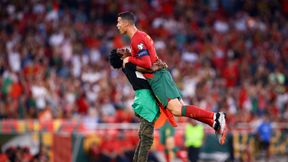 Kibic nagle wbiegł na murawę. Zobacz, co zrobił z Cristiano Ronaldo