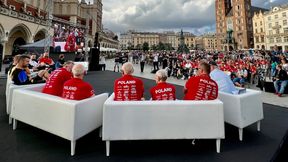 Przejechali "Maluchami" ponad 4 tys. km. Zebrali 1,5 mln zł dla dzieci, rekordowa cena za rakietę Świątek