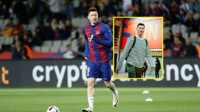 Jak student. Zobacz stylówkę Lewandowskiego przed meczem Barcelony