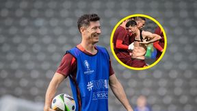 Lewandowski ściągnął koszulkę. Tylko spójrz na jego muskulaturę